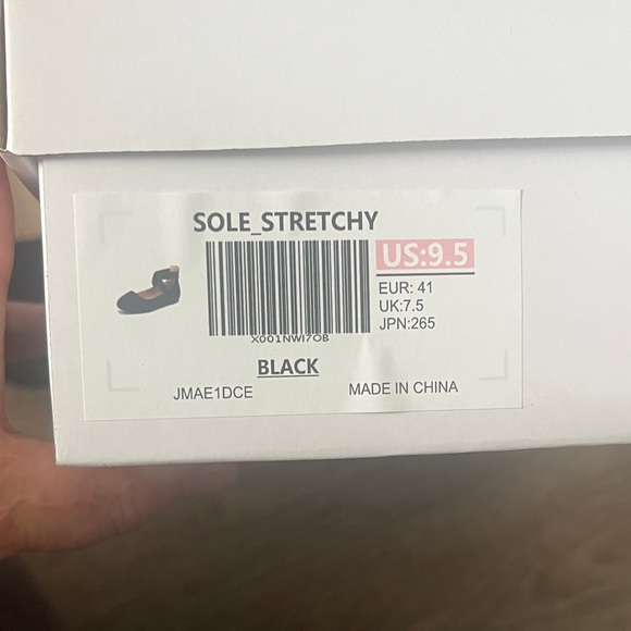 Dream Pairs Women's Black Ankle Strap Flats 9.5 - Picture 4 of 5